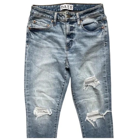 Daze Denim Lovergirl Distressed Jeans - Size 28 - Picture 4 of 7